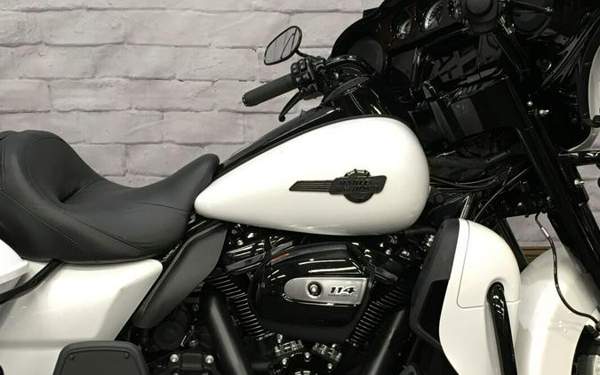 2024 Harley-Davidson Ultra Limited White Onyx Pearl FLHTK