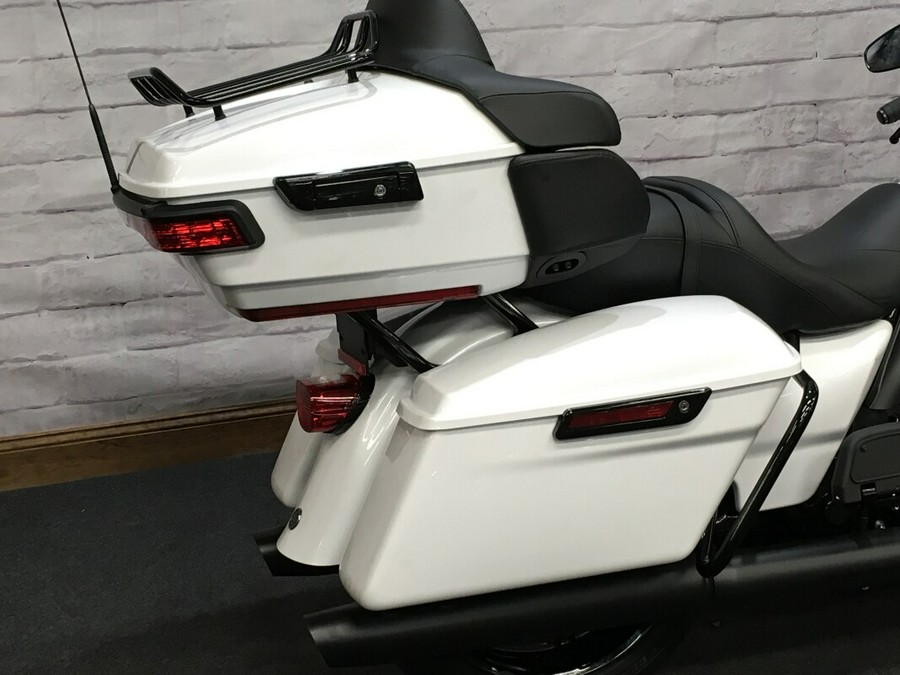 2024 Harley-Davidson Ultra Limited White Onyx Pearl FLHTK