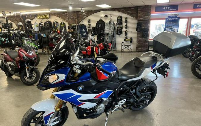 2018 BMW S 1000 XR White/Racing Blue/Red Premium