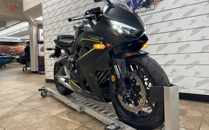 2026 Honda CB650R E-Clutch