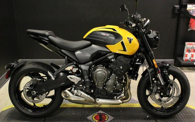 2026 Triumph Trident 660 Triple Tribute Edition Sapphire Black