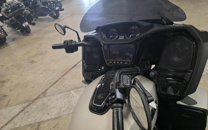 2023 Indian Motorcycle Pursuit Elite N23LDERRA6