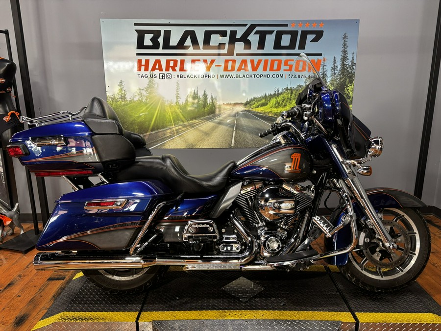 2014 Harley-Davidson Electra Glide Ultra Classic MIDNIGHT PEARL W/ PINSTRIPE