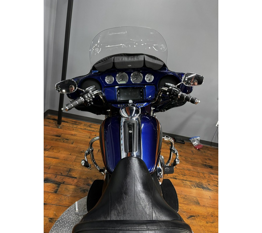 2014 Harley-Davidson Electra Glide Ultra Classic MIDNIGHT PEARL W/ PINSTRIPE