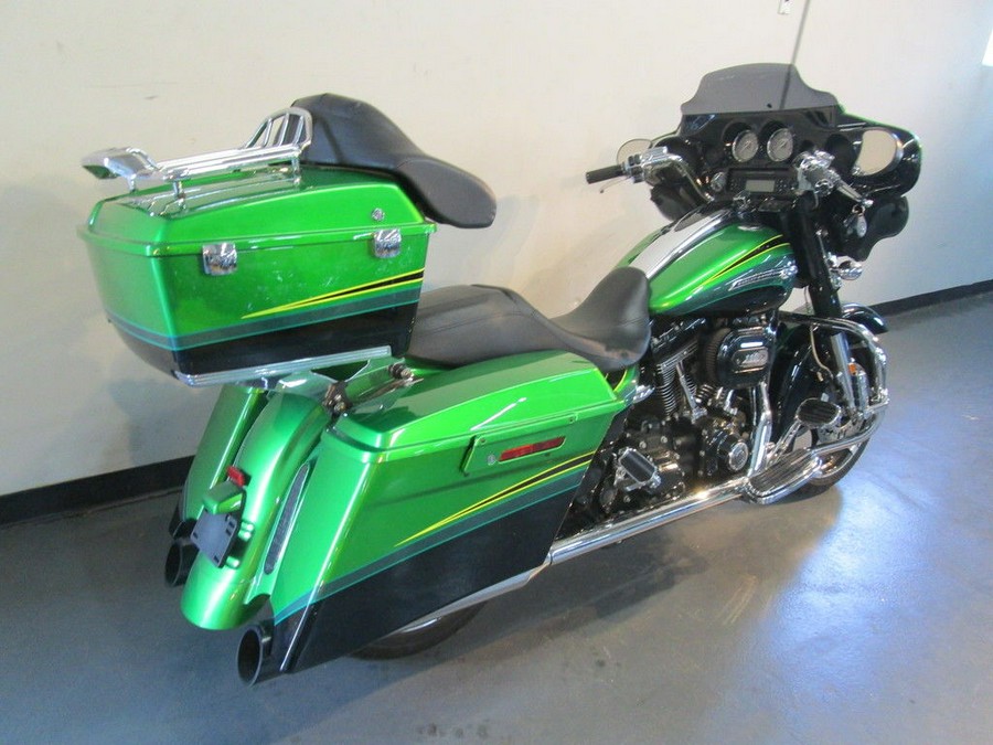 2011 Harley-Davidson® FLHXSE2 - CVO™ Street Glide®