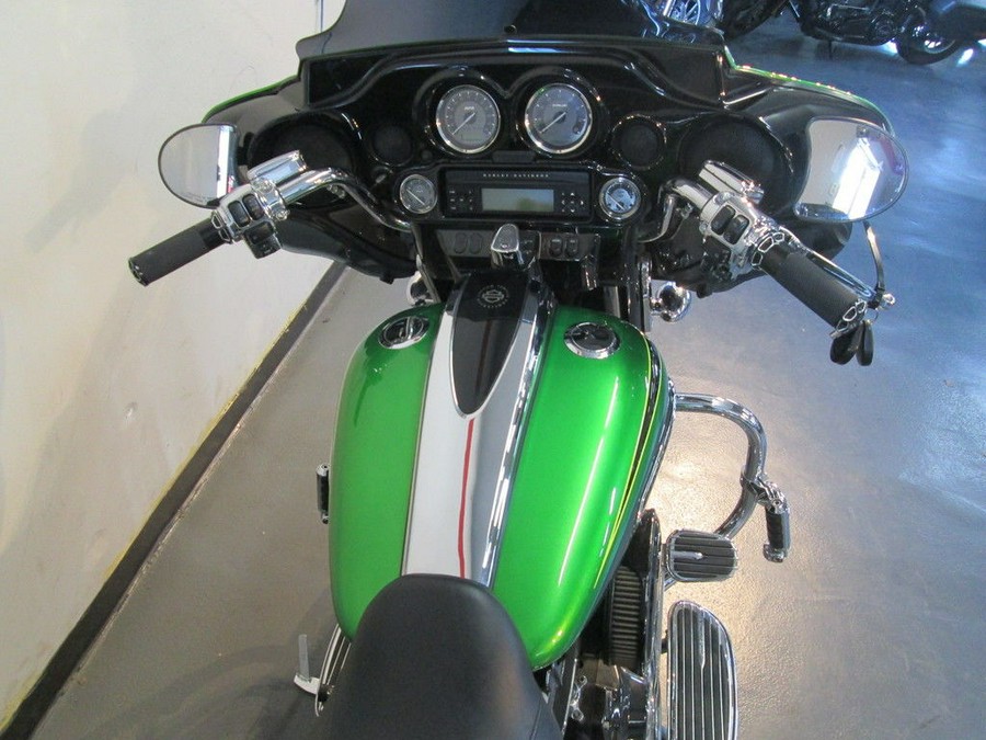 2011 Harley-Davidson® FLHXSE2 - CVO™ Street Glide®
