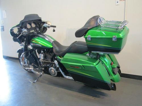 2011 Harley-Davidson® FLHXSE2 - CVO™ Street Glide®