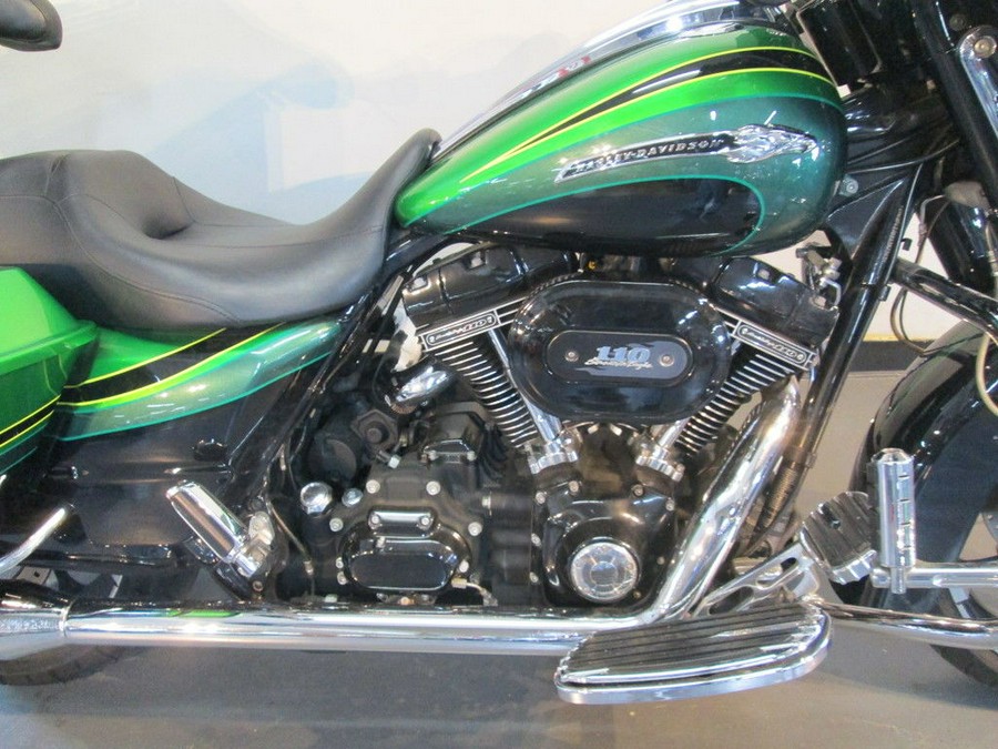 2011 Harley-Davidson® FLHXSE2 - CVO™ Street Glide®