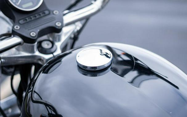 2017 Harley-Davidson® XL883L - SuperLow®