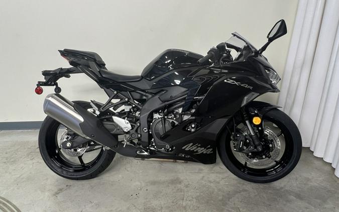 2025 Kawasaki Ninja ZX-4R ABS (ZX400PSFNL)