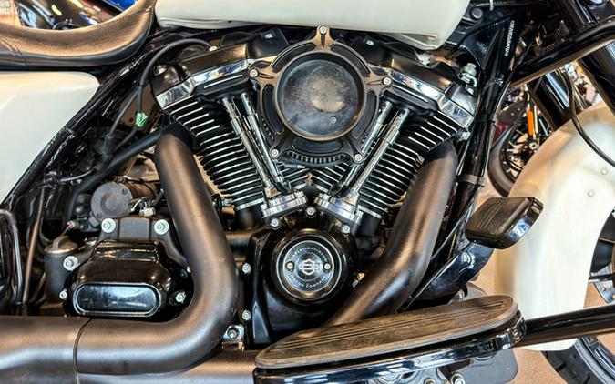 2018 Harley-Davidson FLHXS - Street Glide Special