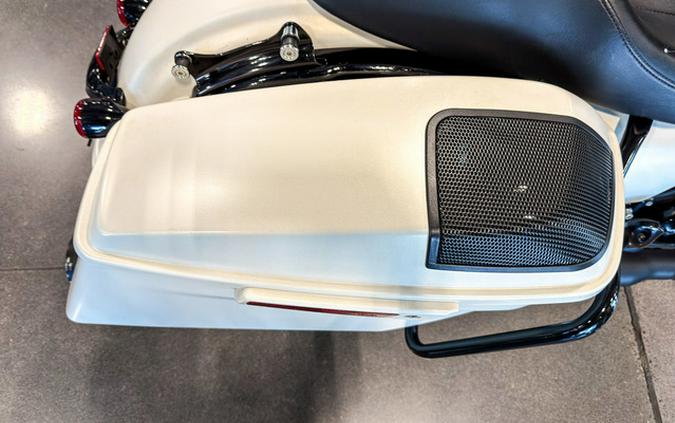 2018 Harley-Davidson FLHXS - Street Glide Special