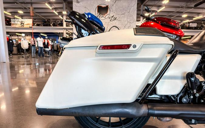 2018 Harley-Davidson FLHXS - Street Glide Special