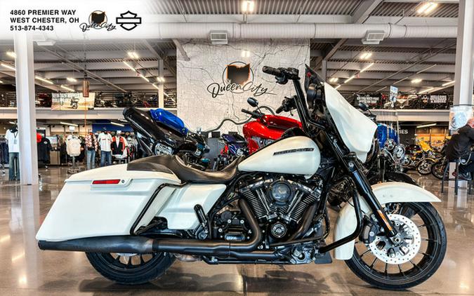 2018 Harley-Davidson FLHXS - Street Glide Special