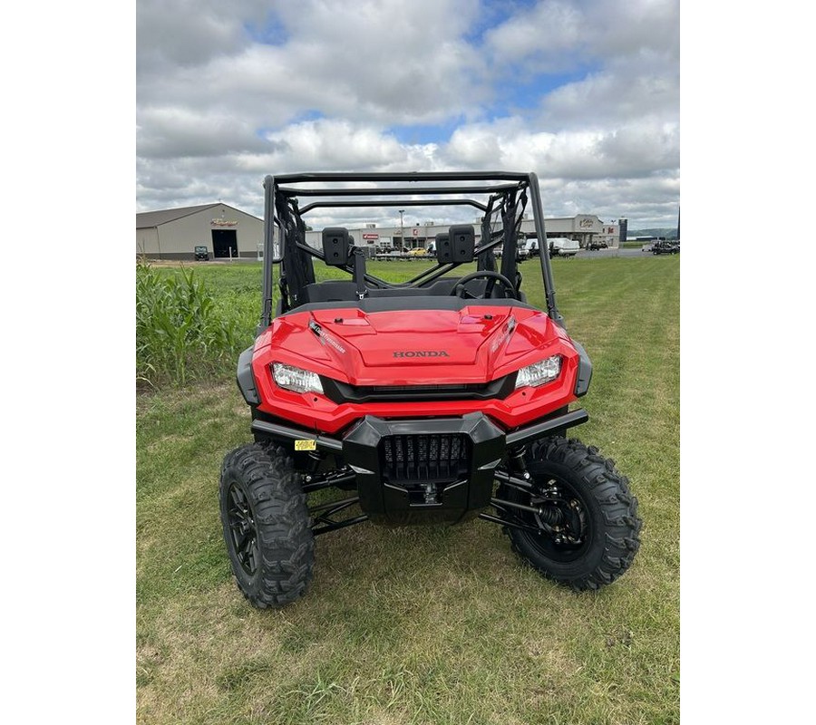 2023 Honda® Pioneer 1000-6 Deluxe Crew