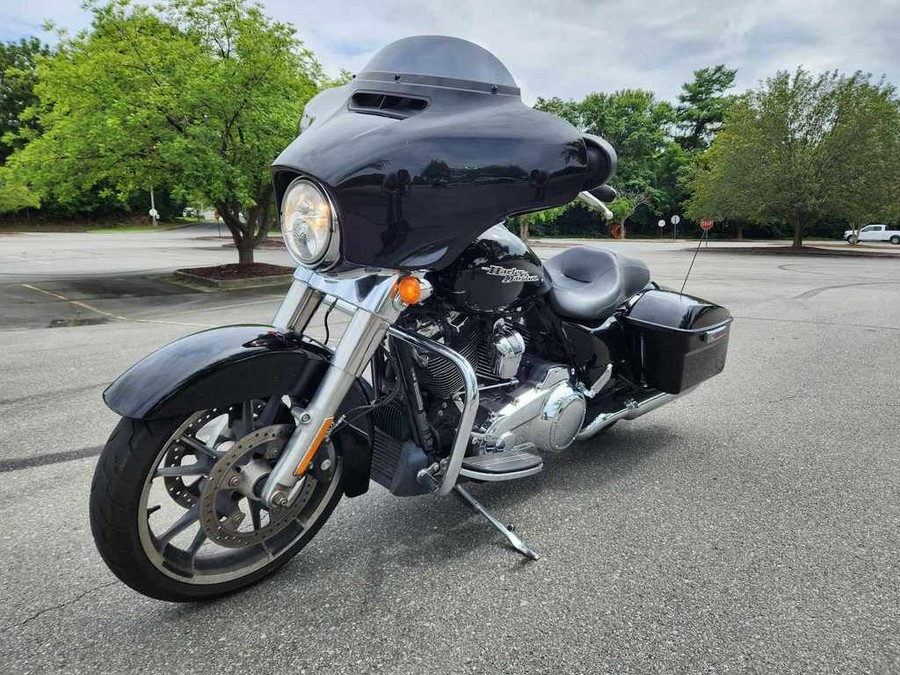 2020 Harley-Davidson Street Glide® Base