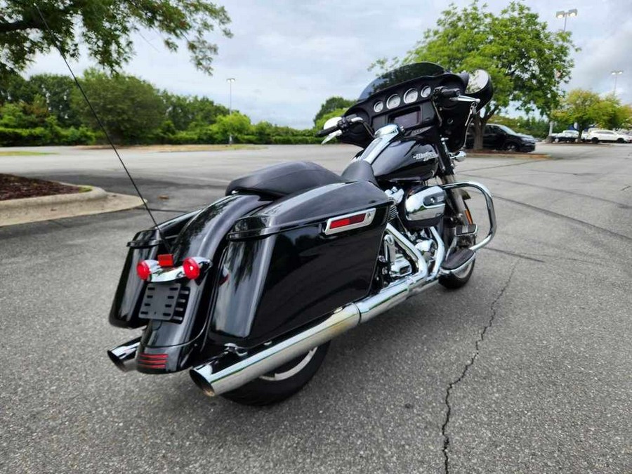 2020 Harley-Davidson Street Glide® Base