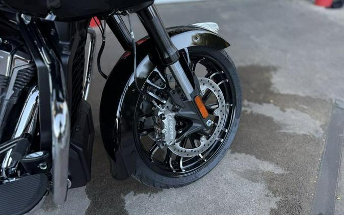 2026 Indian Motorcycle® Challenger® Limited Black Metallic