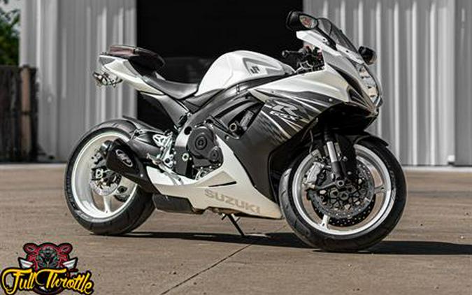 2011 Suzuki GSX-R600™