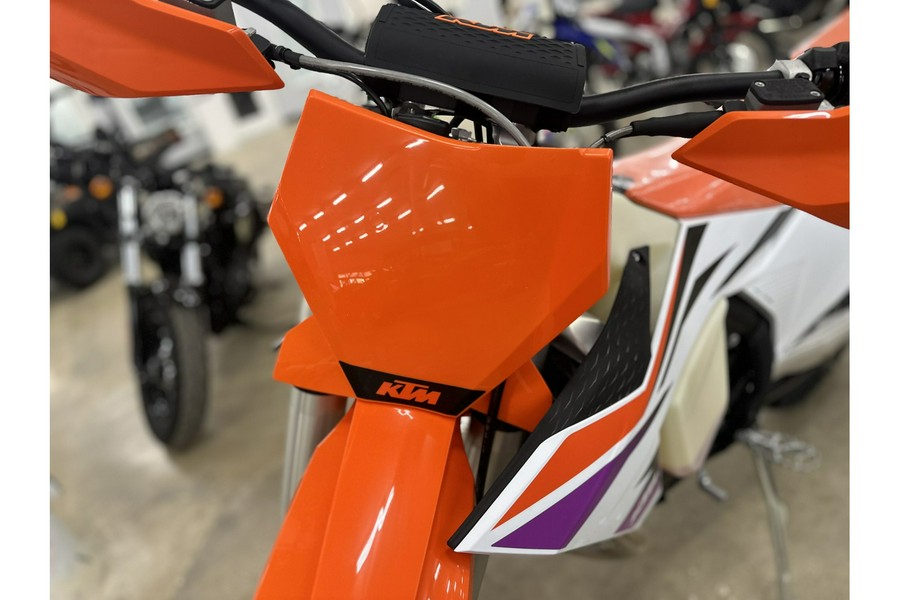 2025 KTM XC 300