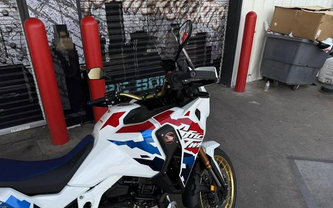 2025 Honda® Africa Twin Adventure Sports ES DCT