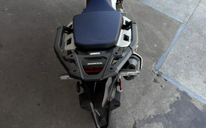 2025 Honda® Africa Twin Adventure Sports ES DCT