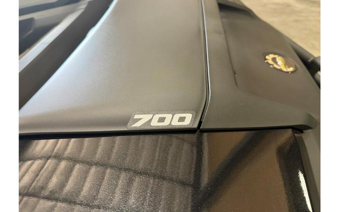 2026 Commander XT 700 - Can-Am