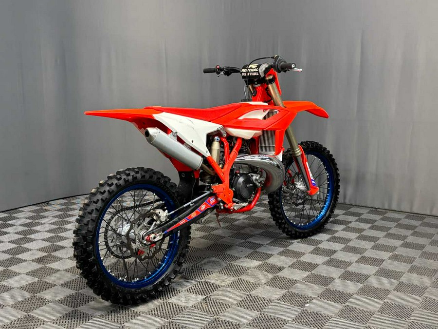 2025 BETA MOTORCYLES RX 300