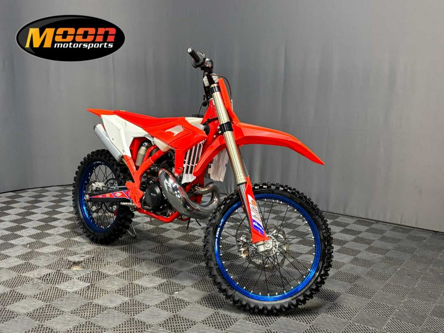 2025 BETA MOTORCYLES RX 300