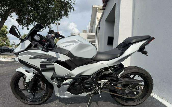 2025 Kawasaki Ninja 500 ABS