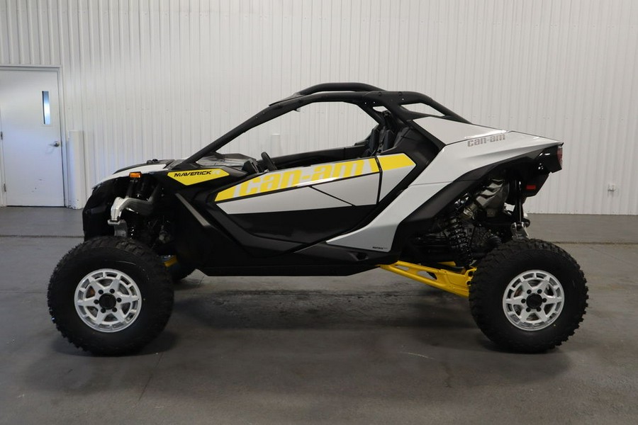 2024 Can-Am® Maverick R 999T DCT