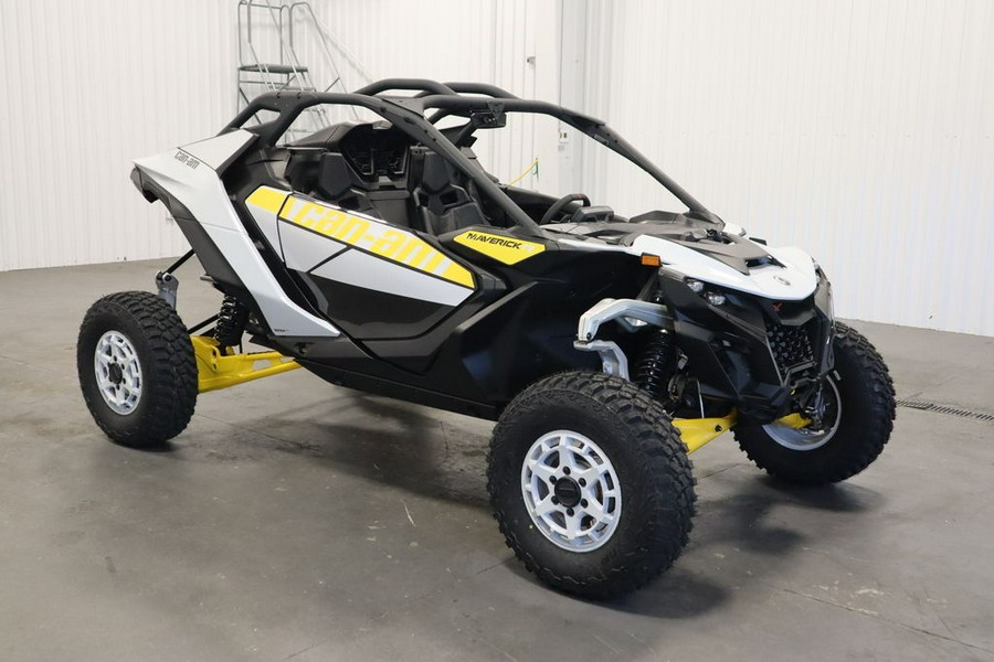 2024 Can-Am® Maverick R 999T DCT