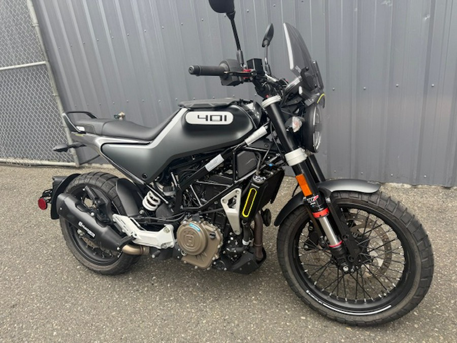 2020 Husqvarna SVARTPILEN 401