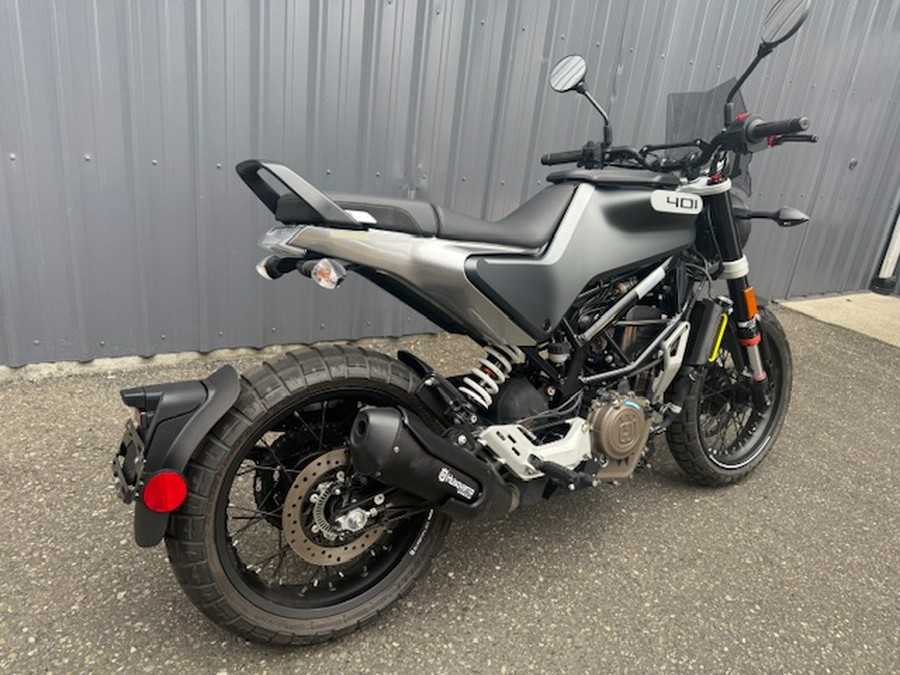 2020 Husqvarna SVARTPILEN 401