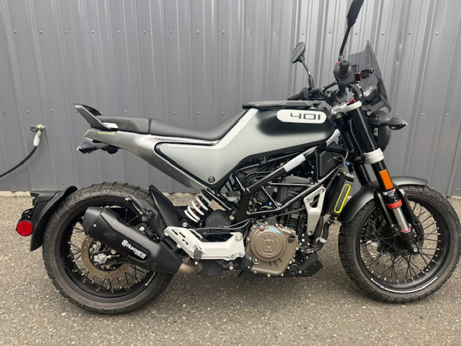 2020 Husqvarna SVARTPILEN 401