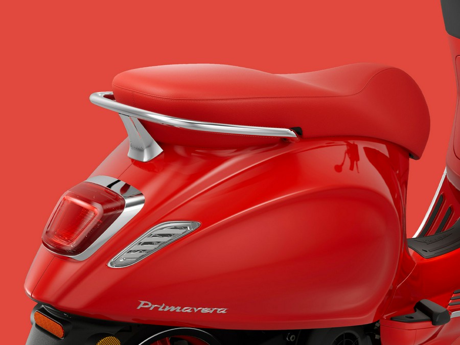 2026 Vespa Primavera 150 Red