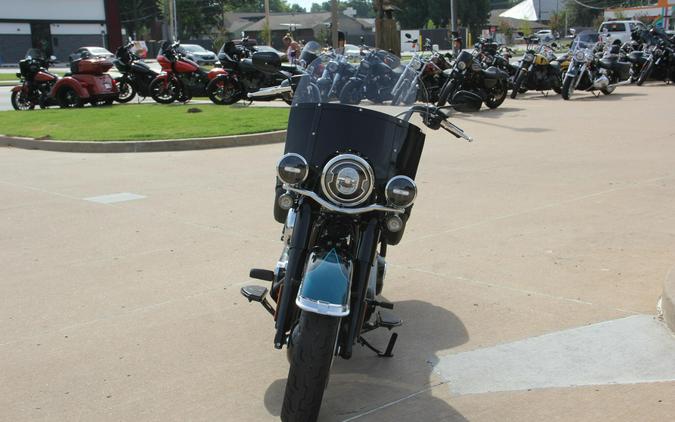 2026 Harley-Davidson FLHC Heritage Classic