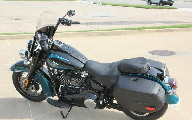 2026 Harley-Davidson FLHC Heritage Classic