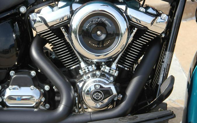 2026 Harley-Davidson FLHC Heritage Classic