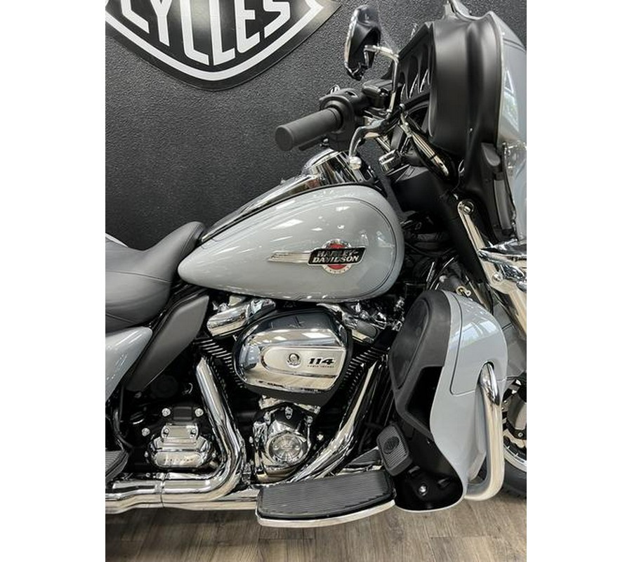 2024 Harley-Davidson® FLHTCUTG - Tri Glide® Ultra