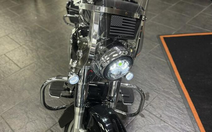 2015 Harley-Davidson Switchback Vivid Black FLD