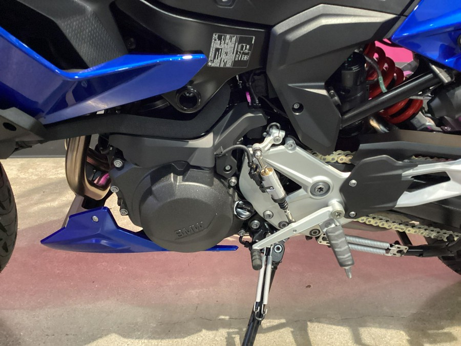 2026 BMW F 900 XR