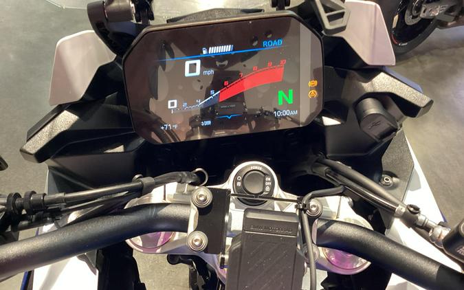 2026 BMW F 900 XR