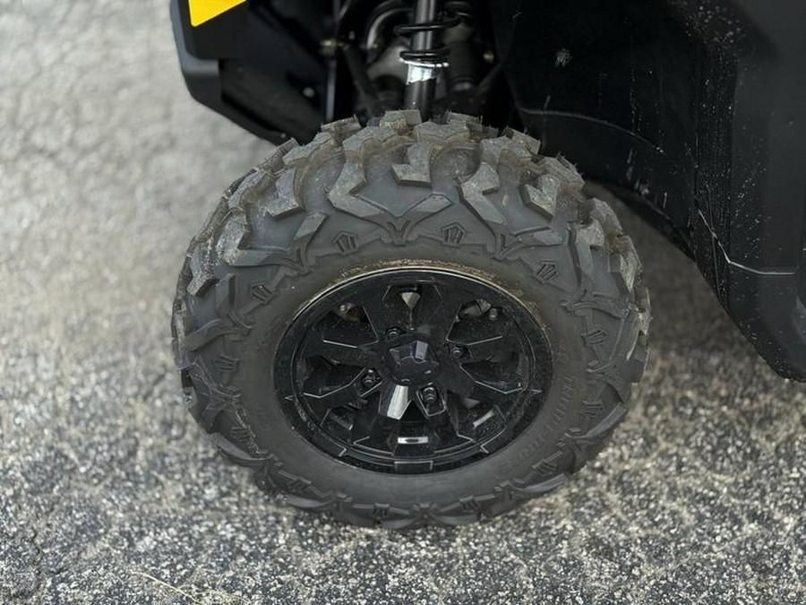 2025 Can-Am® Defender DPS HD7 Compass Green