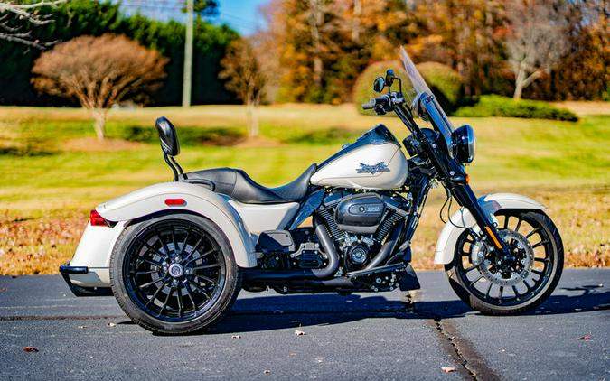 2023 Harley-Davidson® FLRT - Freewheeler®