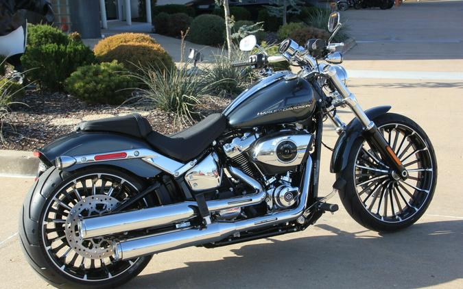 2026 Harley-Davidson Breakout