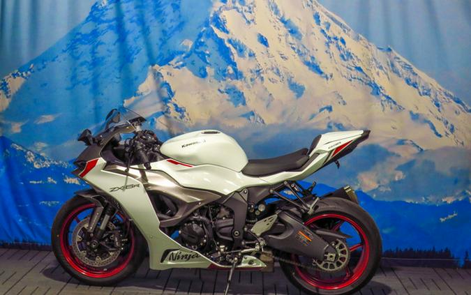 2025 Kawasaki Ninja ZX-6R ABS ABS KRT Edition
