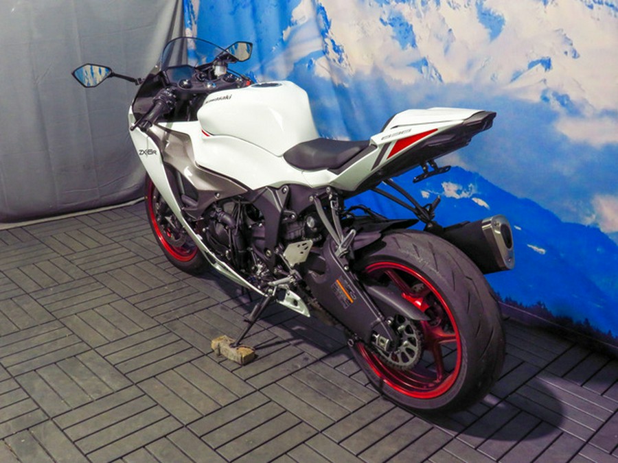 2025 Kawasaki Ninja ZX-6R ABS ABS KRT Edition