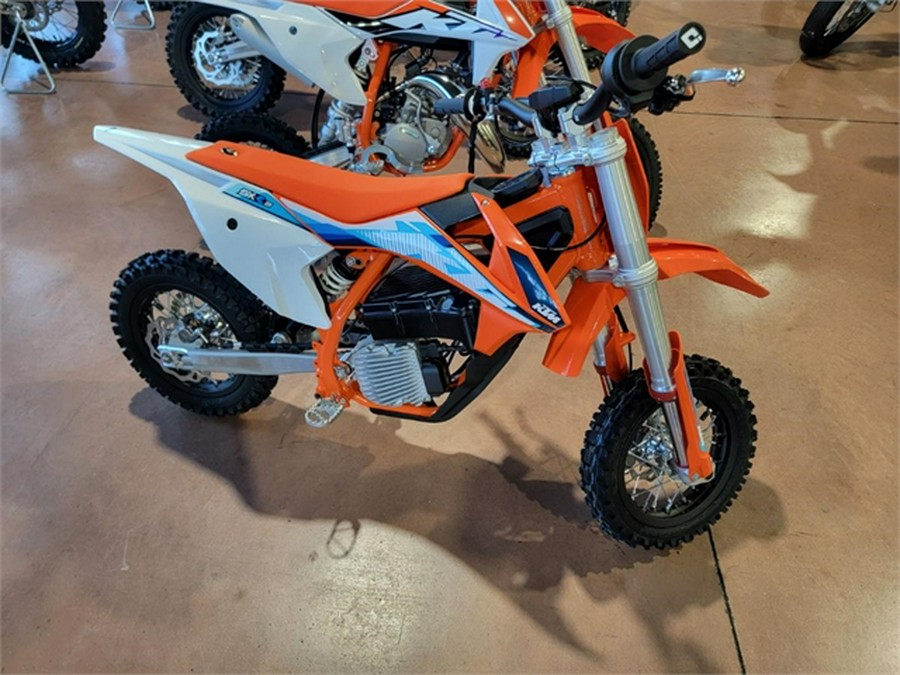 2024 KTM SX-E 3