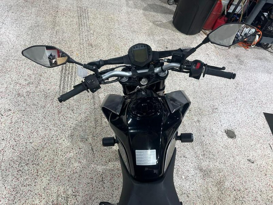 2023 KTM 200 Duke